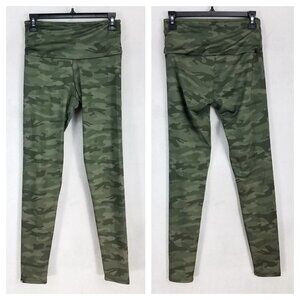 Onzie Size M/L Camo Pull on High Rise Athletic Leggings in Green